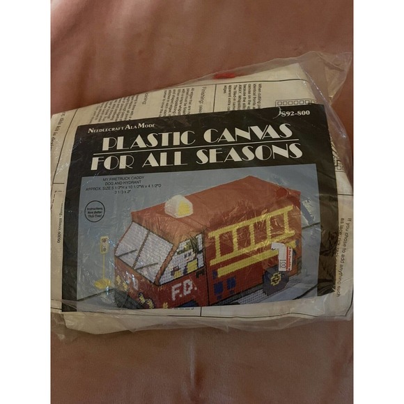 My Firetruck Caddy, Dog & Fire Hydrant Needlecraft Ala Mode Plastic Canv S92-800 - Picture 1 of 2